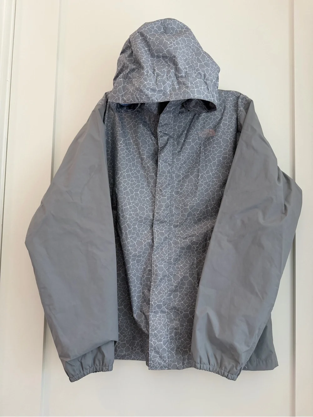 The North Face Girls' Jacket Light Grey and White Raincoat/Wind Breaker